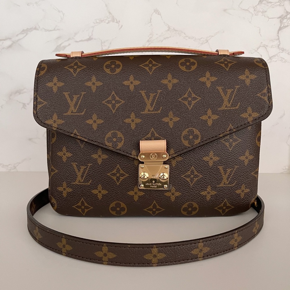Louis Vuitton Pochette Métis